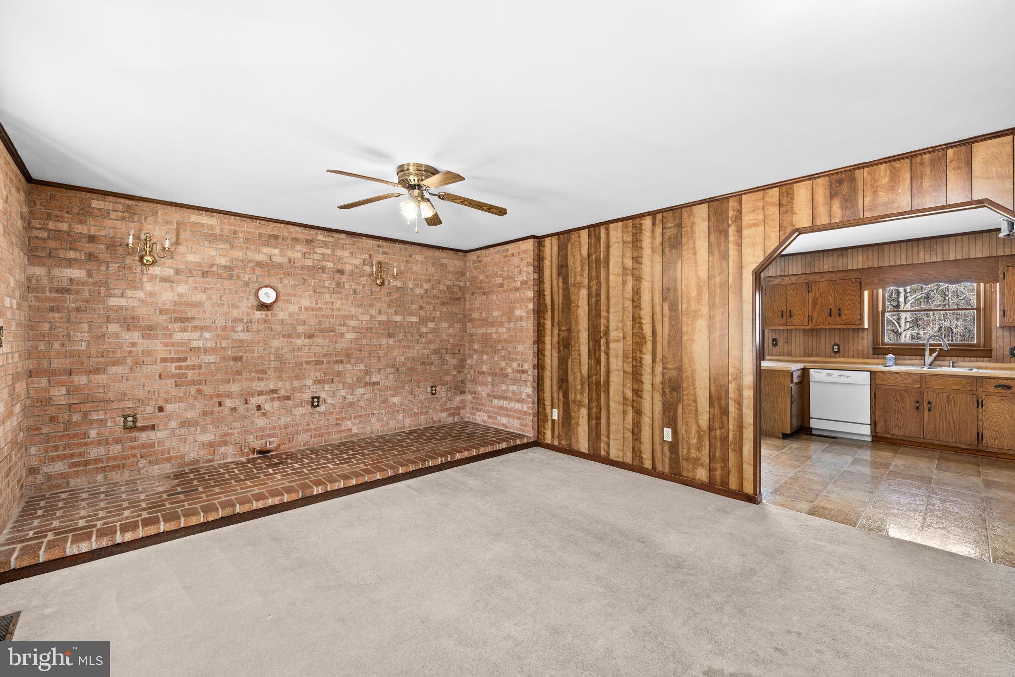 16125 Mountain Track Road Orange, VA 22960 - Photo 9 of 60 Living Room
