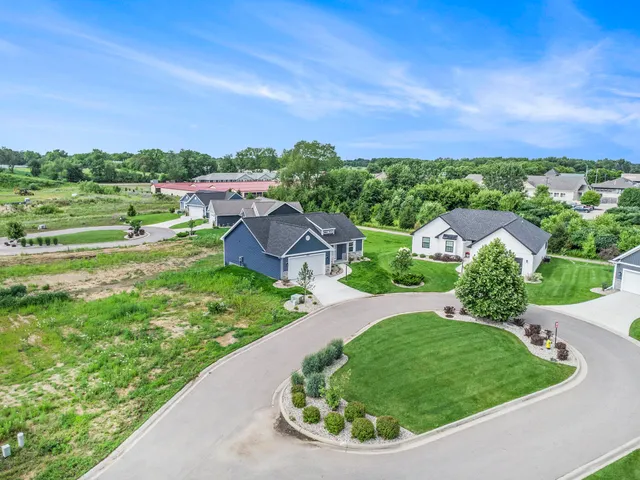 $399,900 | 9150 Cottage Crossing, Unit 23, Richland, MI 49083