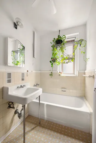 $415,000 | 9437 Shore Road, Unit E4 | Bay Ridge