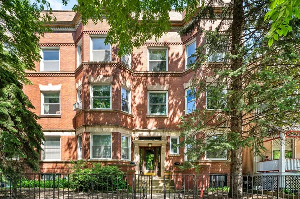 $400,000 | 4517 North Ashland Avenue, Unit 3N, Chicago, IL 60640