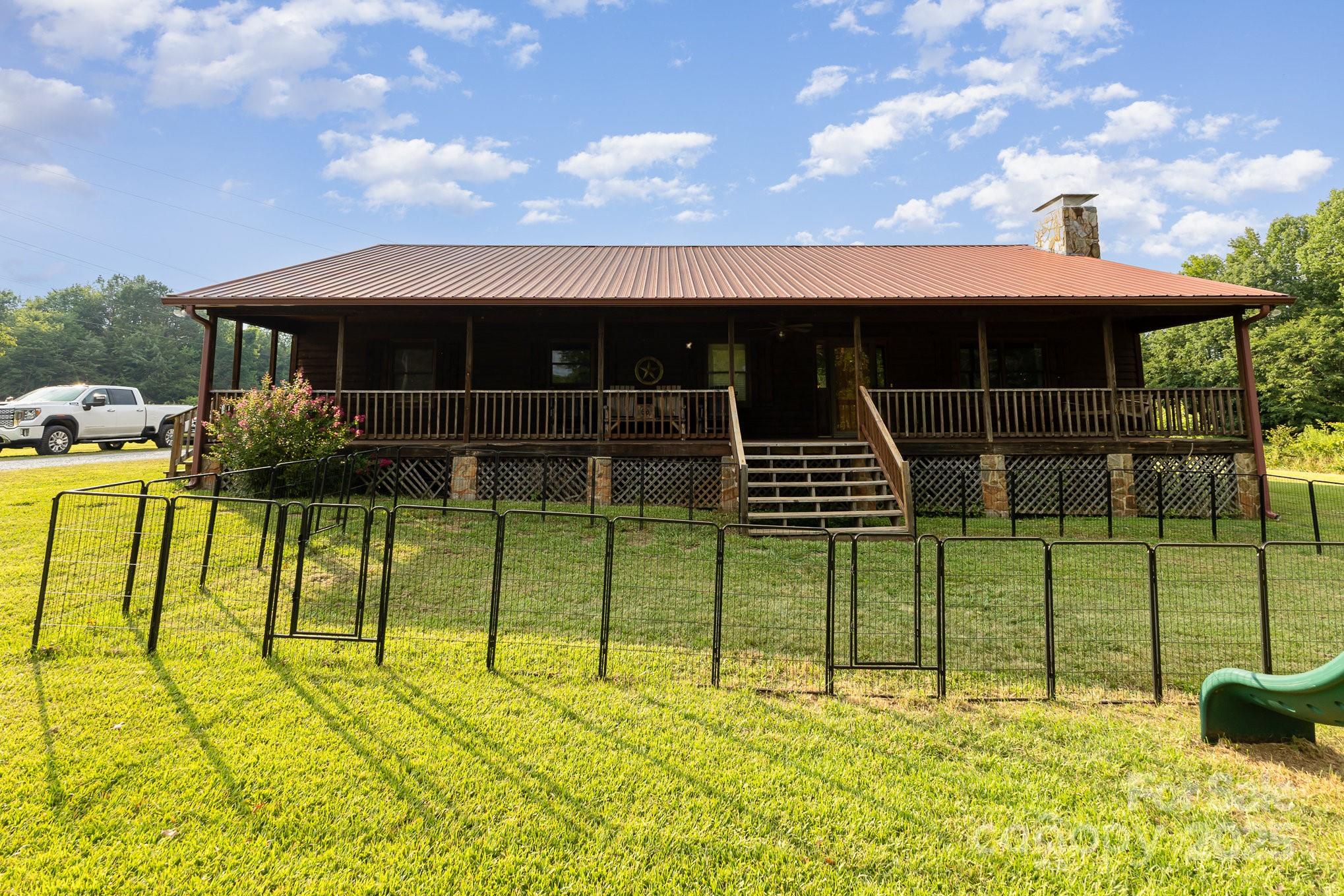 1551 Martin Road Kings Mountain, NC 28086 - Photo 6 of 43 Gallery Image 6