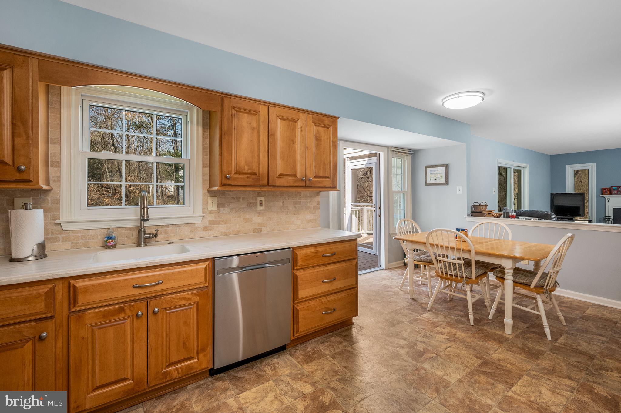 1075 Spencer Road Downingtown, PA 19335 - Photo 7 of 30 Gallery Image 7