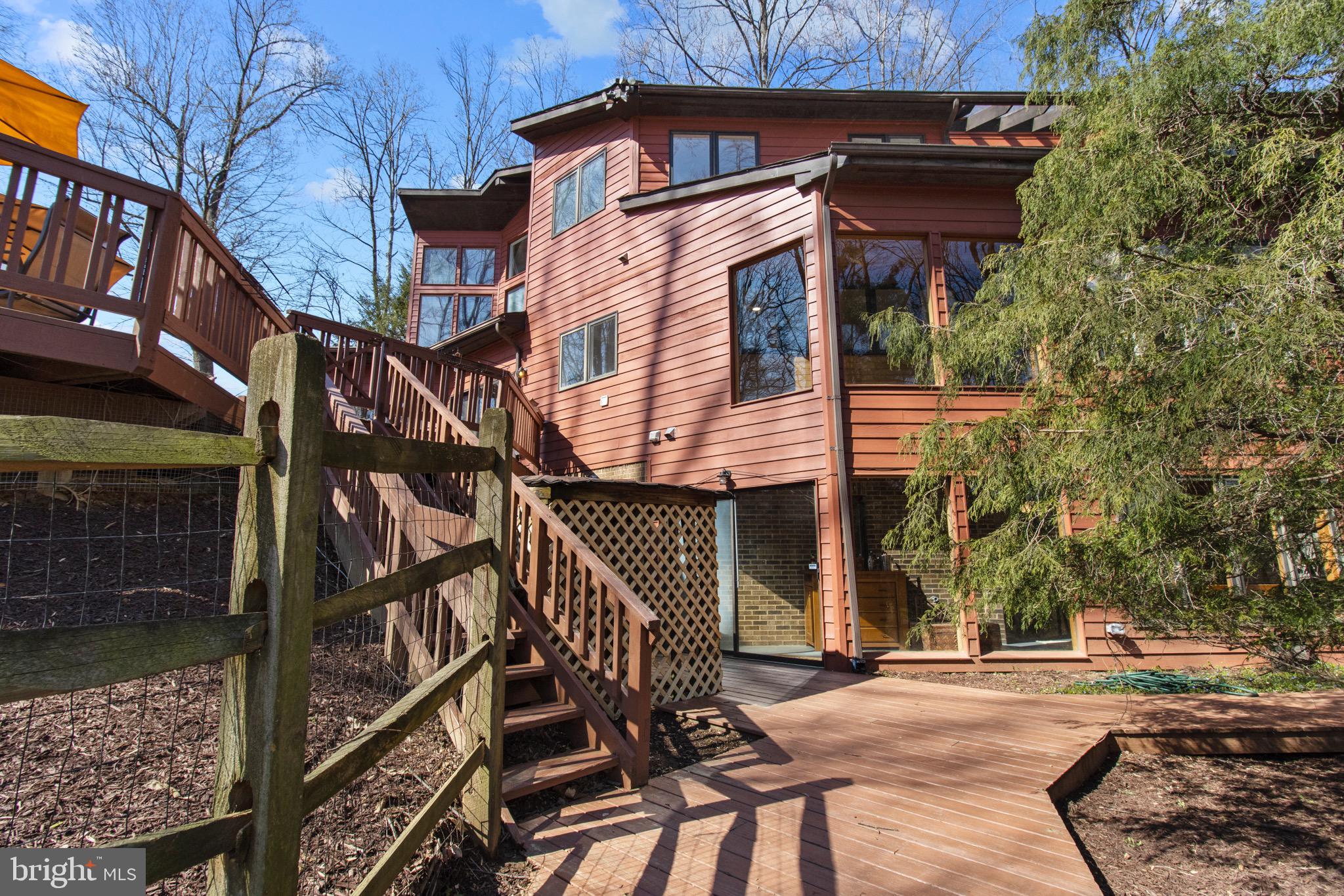 13700 Query Mill Road North Potomac, MD 20878 - Photo 80 of 96 Multi Level Deck
