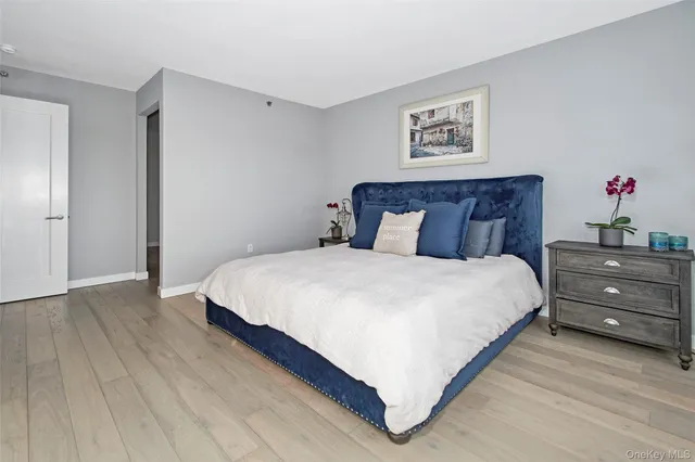 $5,800 | 10 City Place, Unit PH4, White Plains, NY 10601