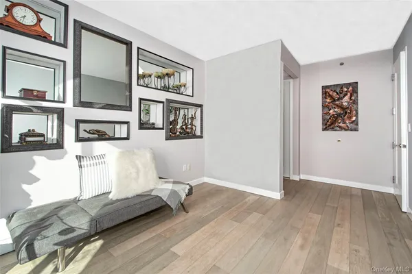 $5,800 | 10 City Place, Unit PH4C, White Plains, NY 10601