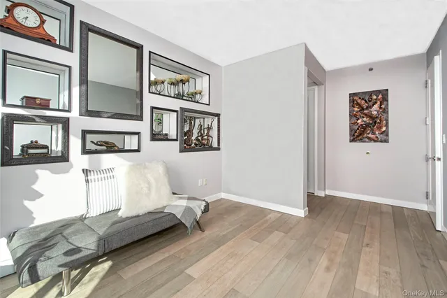 $5,800 | 10 City Place, Unit PH4C, White Plains, NY 10601