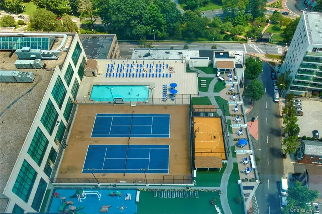 $5,800 | 10 City Place, Unit PH4, White Plains, NY 10601