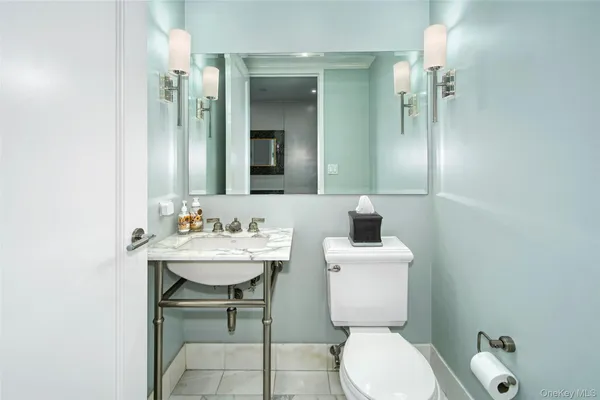 $5,800 | 10 City Place, Unit PH4C, White Plains, NY 10601