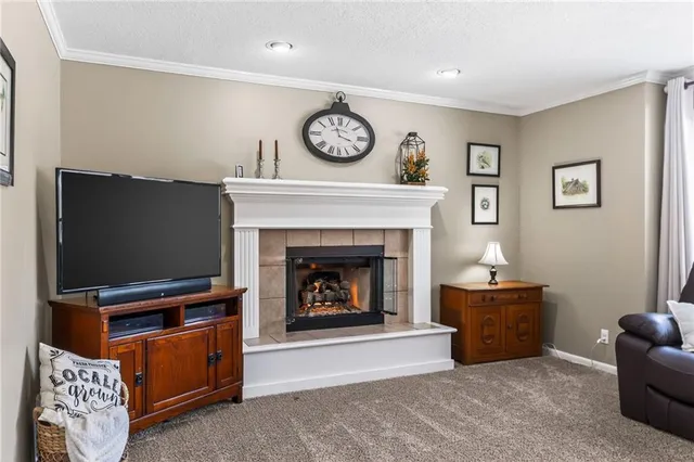 $390,000 | 708 Plum Rose Drive, Liberty, MO 64068