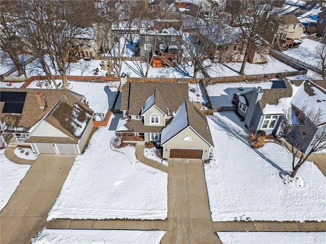 $390,000 | 708 Plum Rose Drive, Liberty, MO 64068