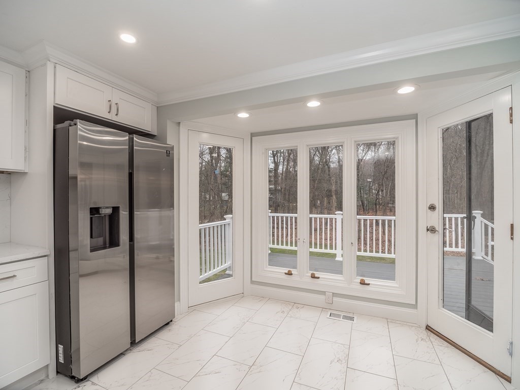 45 McAdams Road Framingham, MA 01701 - Photo 9 of 42 Gallery Image 9