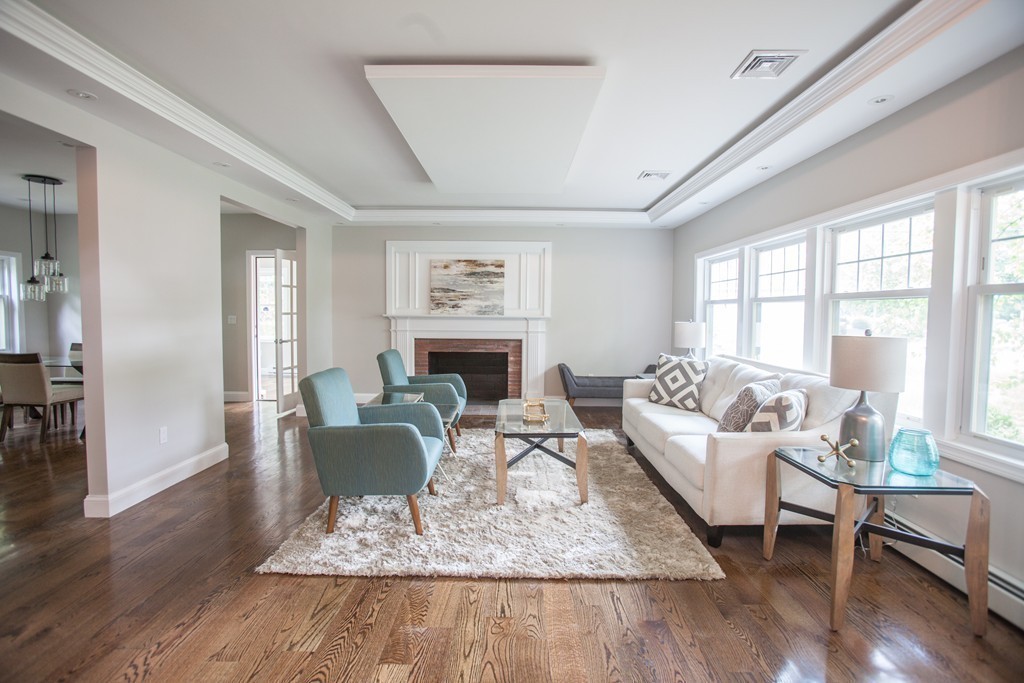 22 Ivy Road Wellesley, MA 02482 - Photo 7 of 26