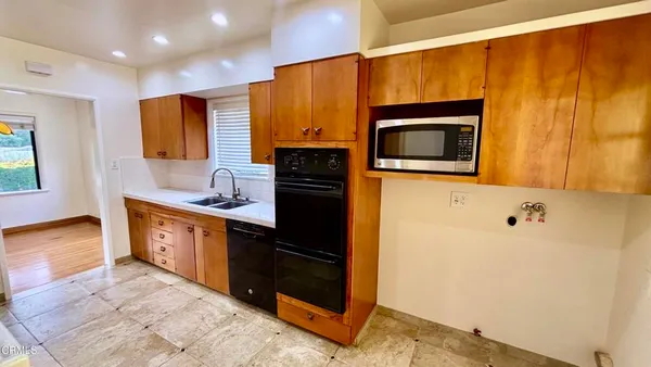 $6,700 | 4585 Belita Lane, La Canada Flintridge, CA 91011