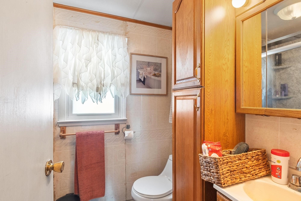 6 Henry Road Wales, MA 01081 - Photo 17 of 18