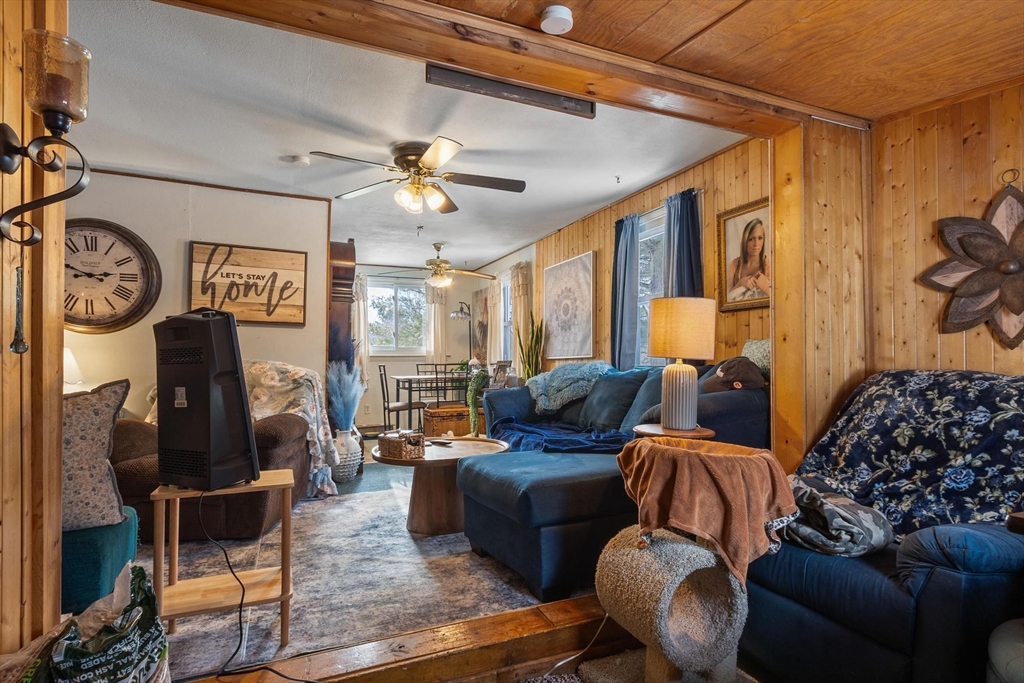 6 Henry Road Wales, MA 01081 - Photo 4 of 18