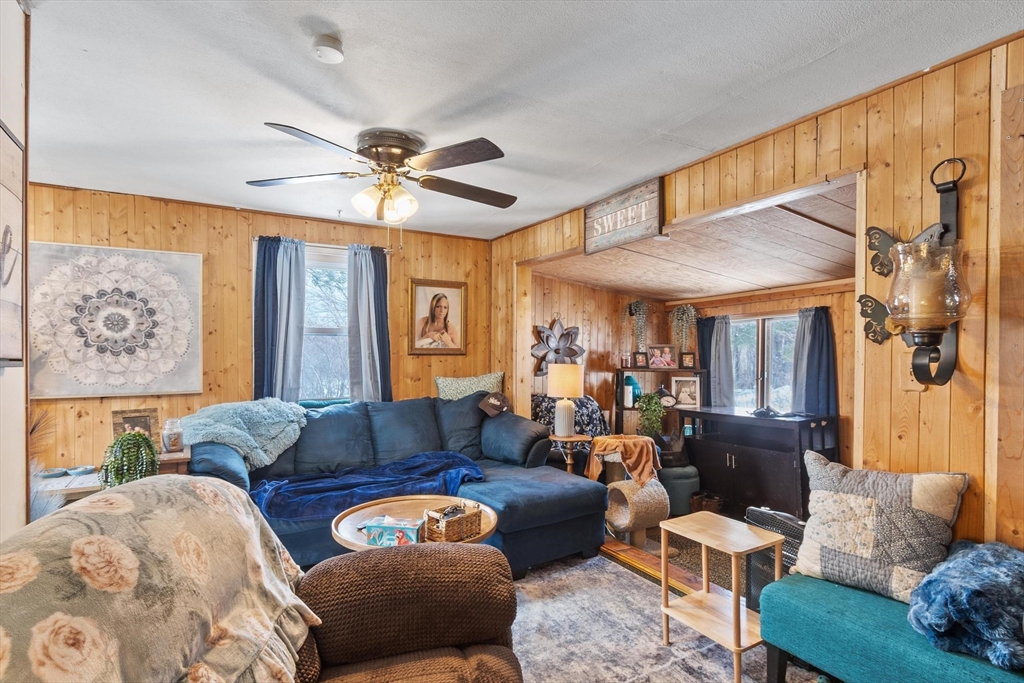 6 Henry Road Wales, MA 01081 - Photo 6 of 18