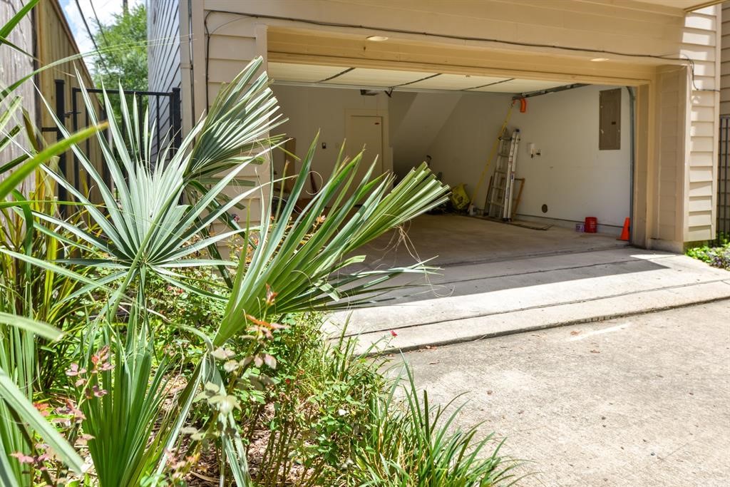 1807 West Webster Street Houston, TX 77006 - Photo 43 of 45
