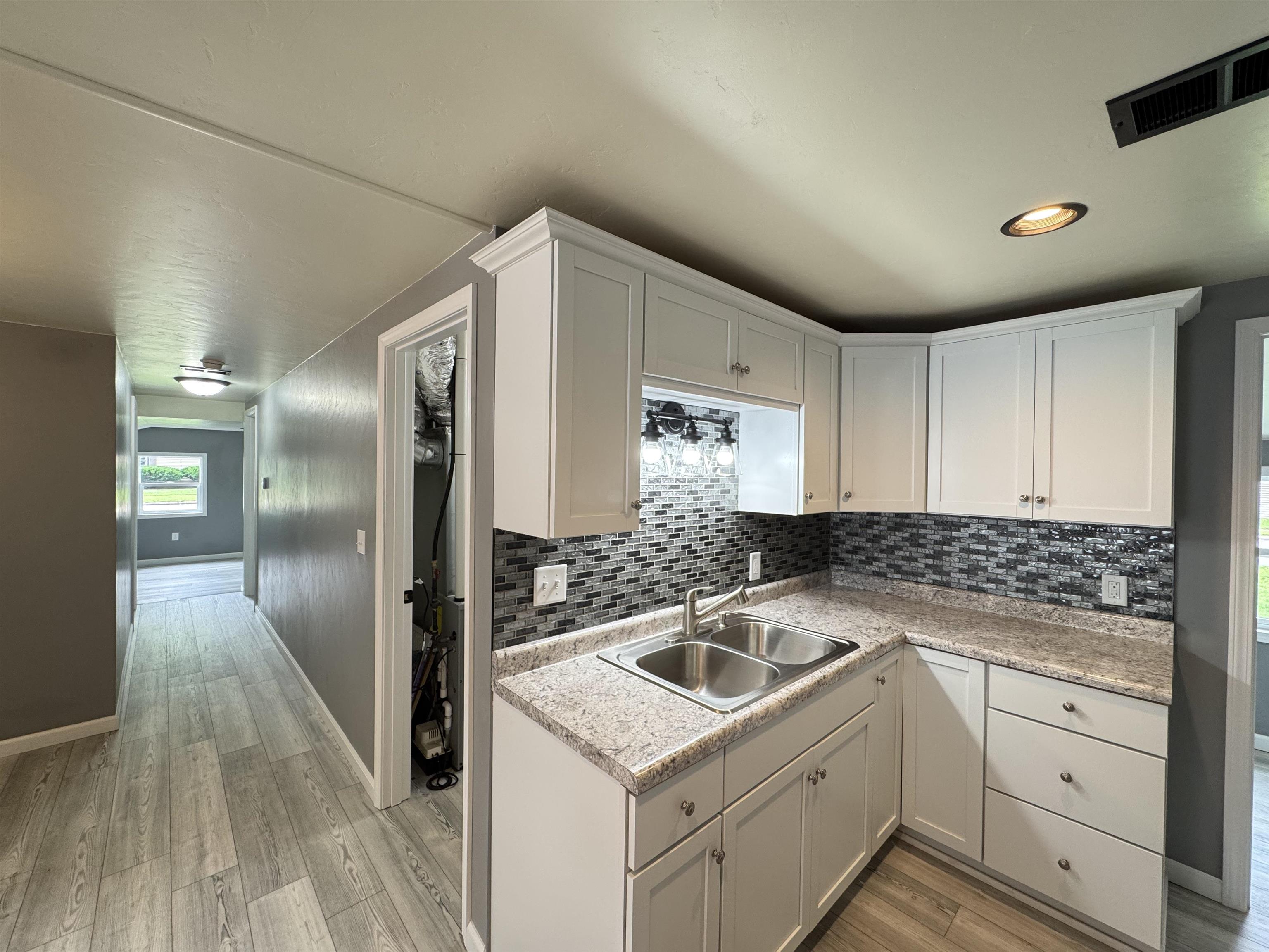 803 Demarest Avenue Waupaca, WI 54981 - Photo 2 of 16