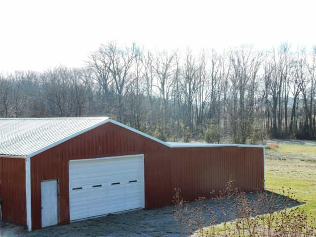 1406 Mud Creek Road Morrison, TN 37357 - Photo 14 of 20 a backyard of a house