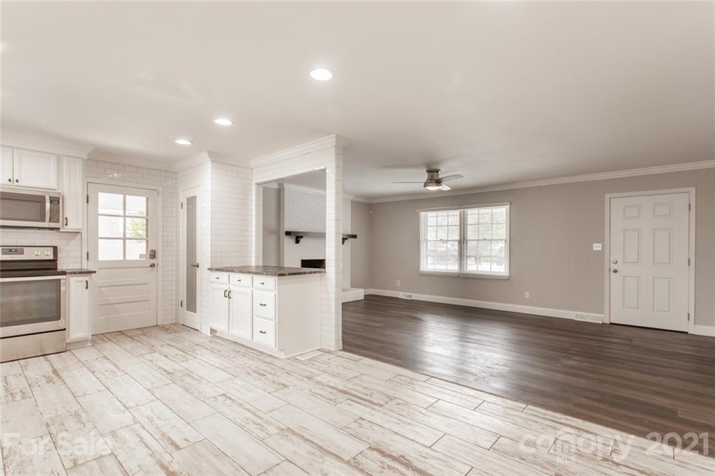 2169 Green Peach Road Lancaster, SC 29720 - Photo 5 of 27 Gallery Image 5