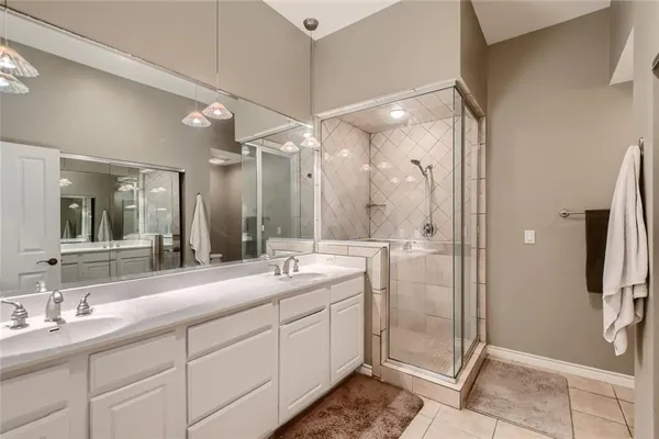 $2,000 | 300 San Gabriel Village Boulevard, Unit 424, Georgetown, TX 78626