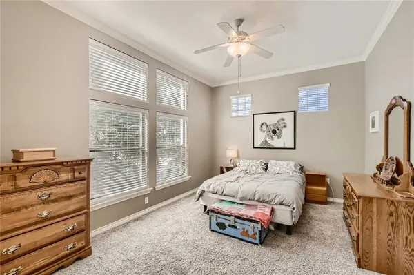 $2,000 | 300 San Gabriel Village Boulevard, Unit 424, Georgetown, TX 78626