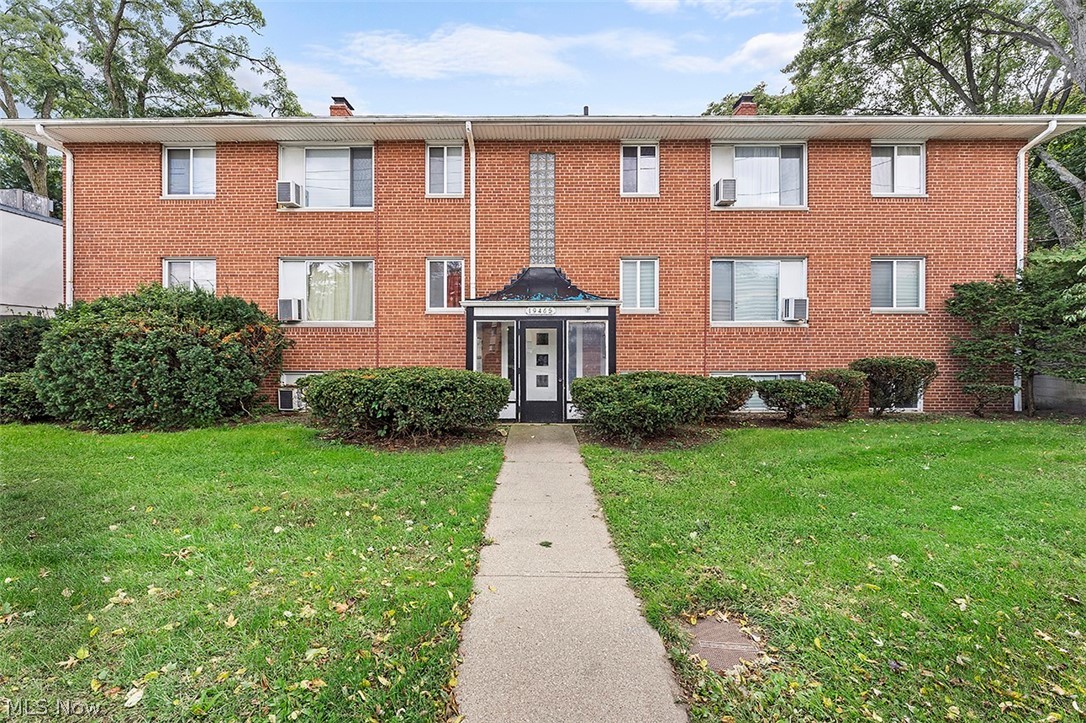 19465 Lorain Road, Unit 3 Cleveland, OH 44126 - Photo 2 of 20