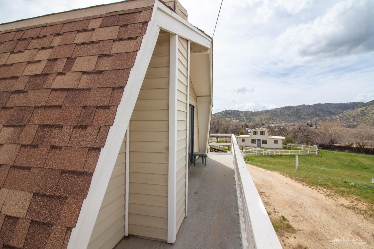 21317 Woodford-Tehachapi Road Tehachapi, CA 93561 - Photo 15 of 43 Gallery Image 15