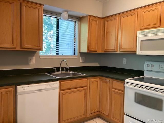 1574 Streamwood Court Rochester Hills, MI 48307 - Photo 5 of 8