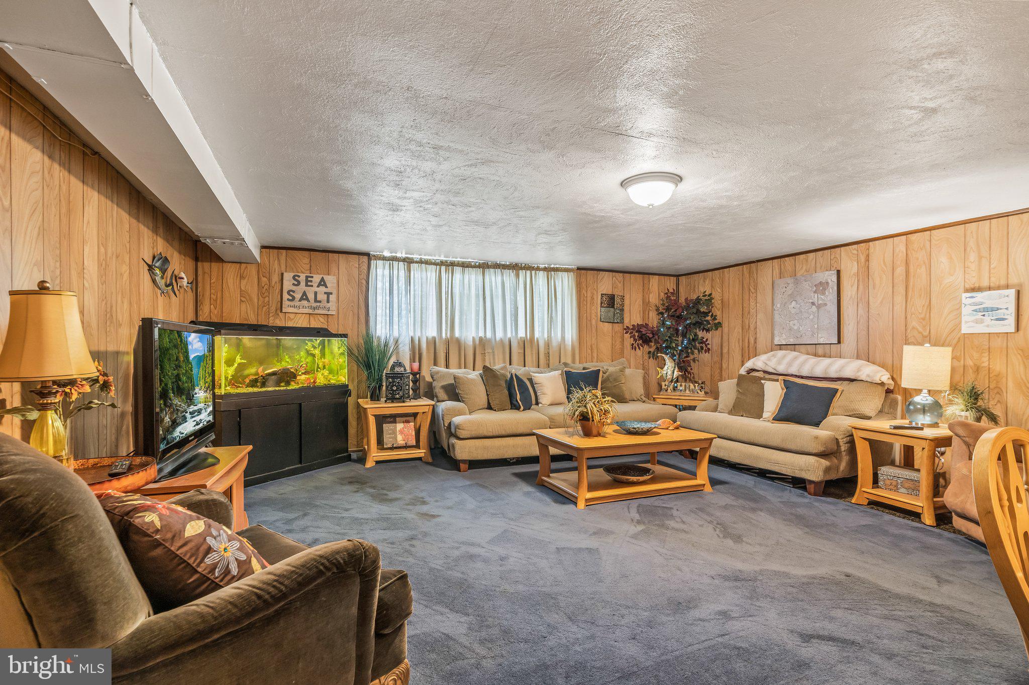 8925 Calvert Street Philadelphia, PA 19152 - Photo 20 of 27