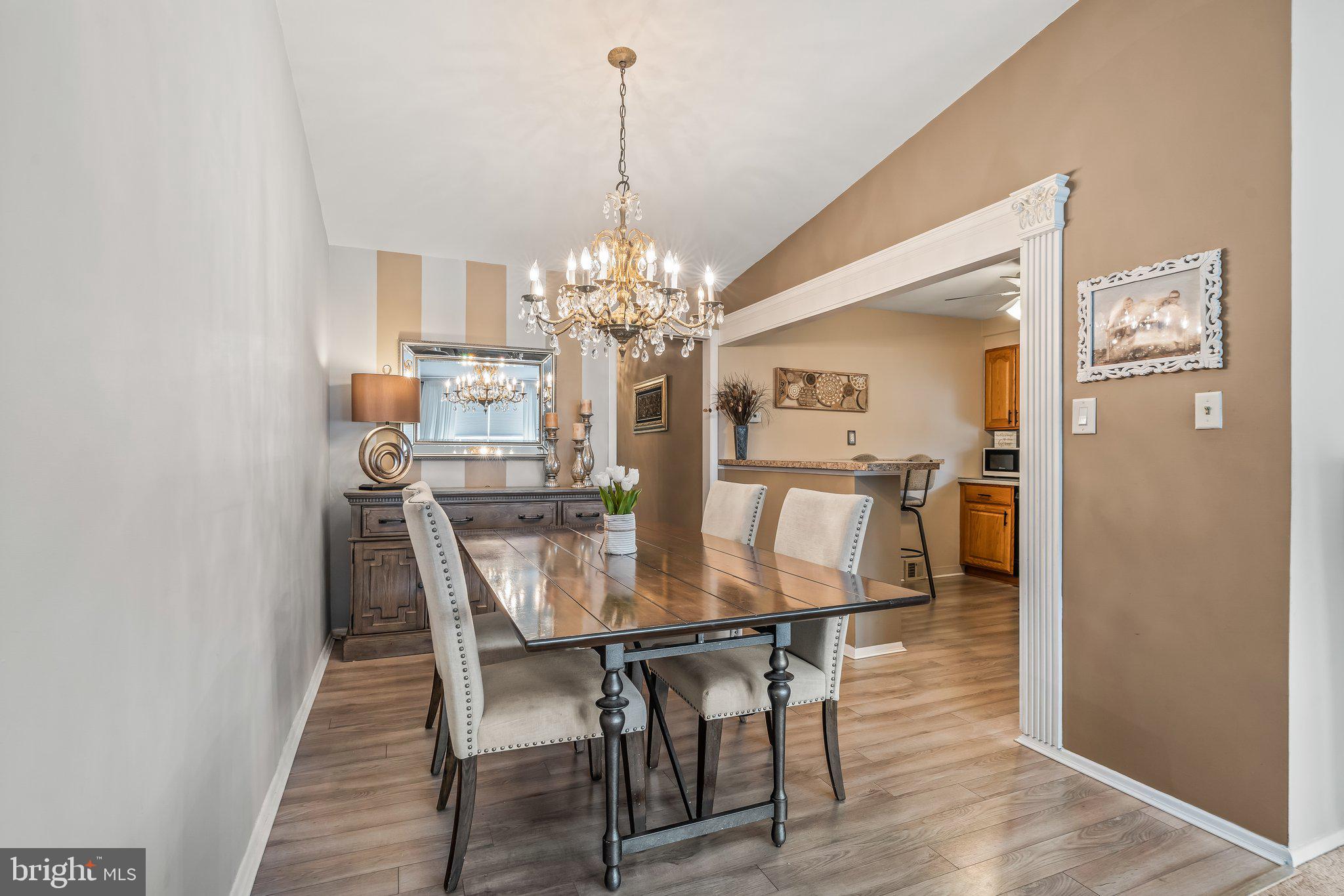 8925 Calvert Street Philadelphia, PA 19152 - Photo 3 of 27