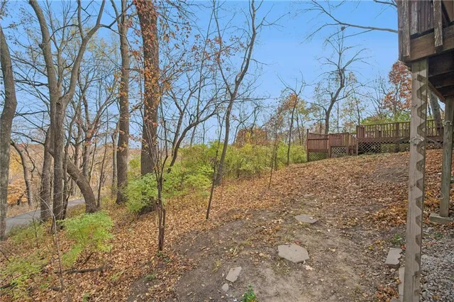 $525,000 | 5305 Northwest Bluff Drive, Kansas City, MO 64152