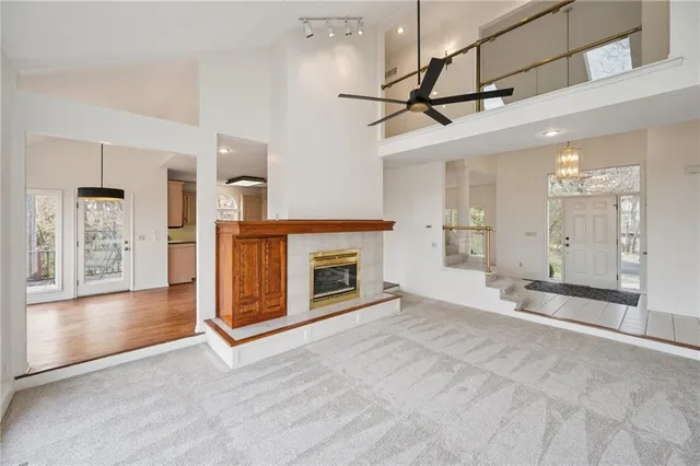 $525,000 | 5305 Northwest Bluff Drive, Kansas City, MO 64152