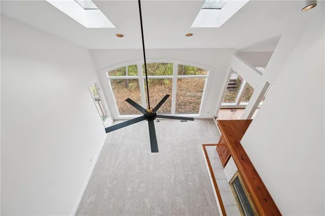 $525,000 | 5305 Northwest Bluff Drive, Kansas City, MO 64152