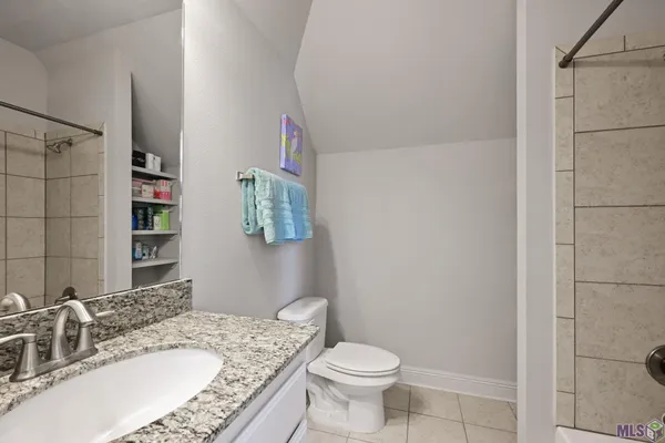 $350,000 | 7119 Lakecrest Drive, Zachary, LA 70791