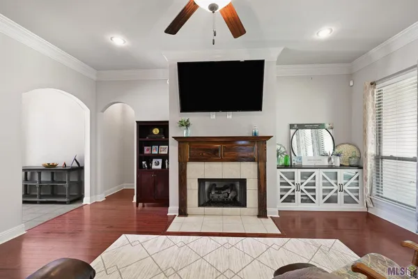 $350,000 | 7119 Lakecrest Drive, Zachary, LA 70791