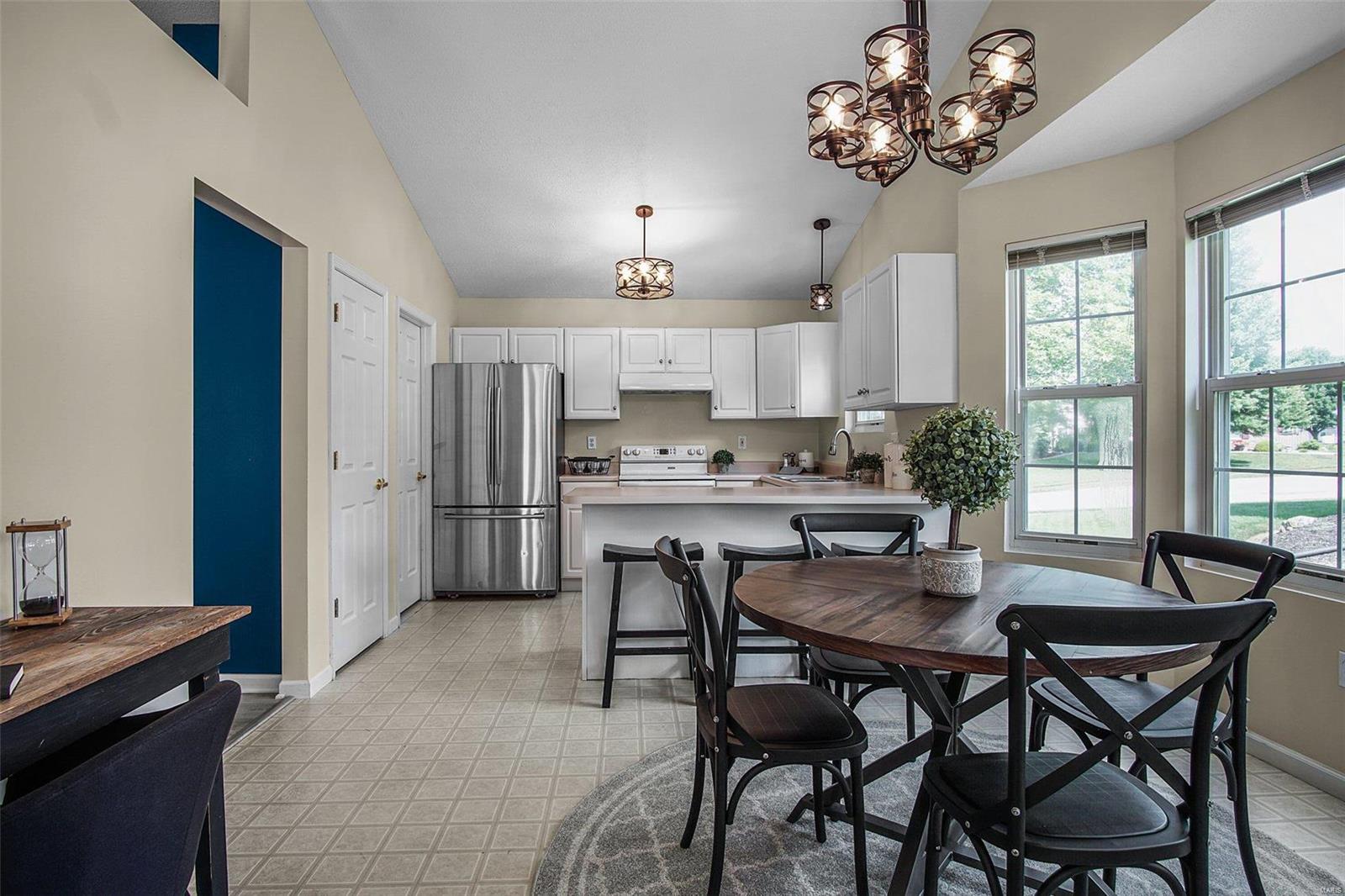 2600 Hunters Ridge Edwardsville, IL 62025 - Photo 11 of 27 Gallery Image 11