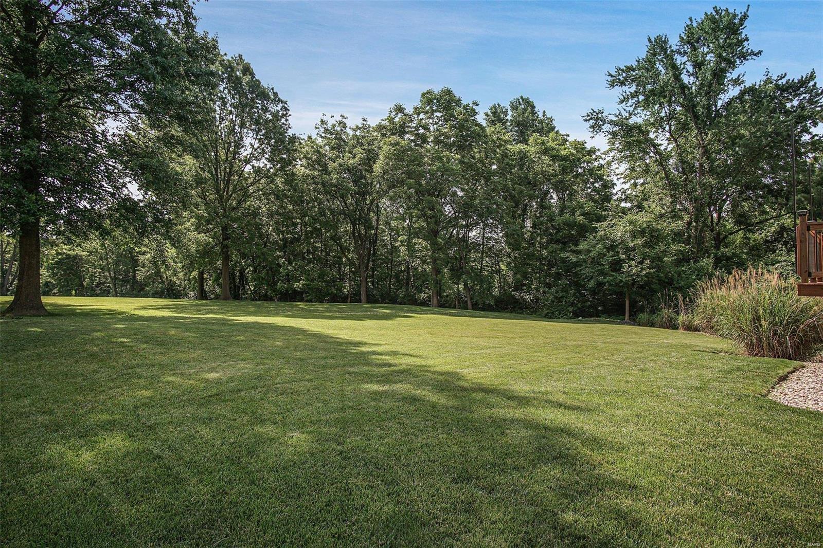 2600 Hunters Ridge Edwardsville, IL 62025 - Photo 26 of 27 Gallery Image 26
