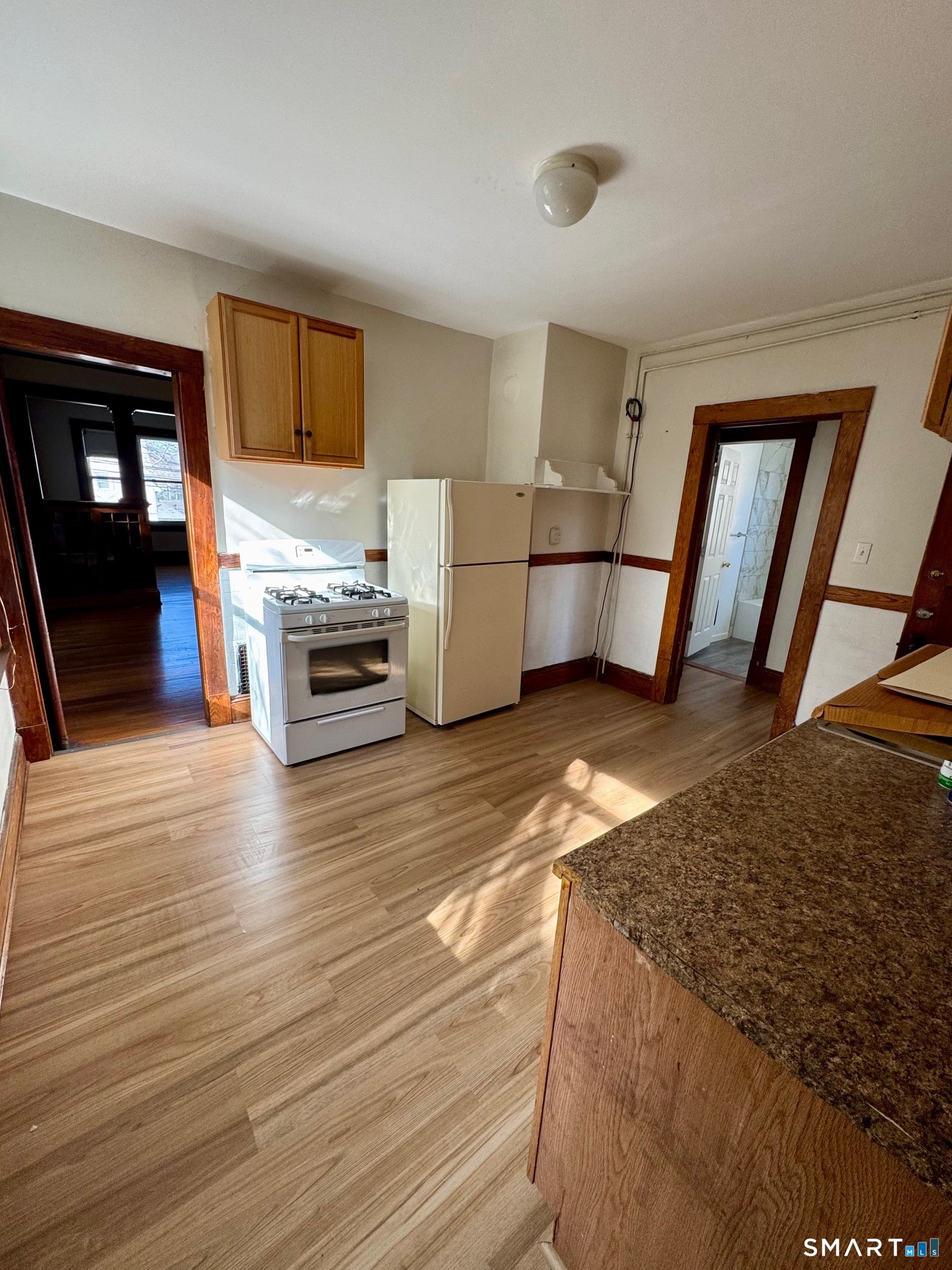 97-99 Victoria Road Hartford, CT 06114 - Photo 4 of 20