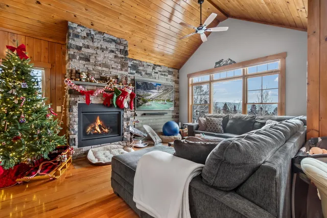 $639,900 | 11 Whip Willow Farm Road, Unit 8, Rangeley, ME 04970