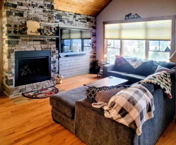 $639,900 | 11 Whip Willow Farm Road, Unit 8, Rangeley, ME 04970