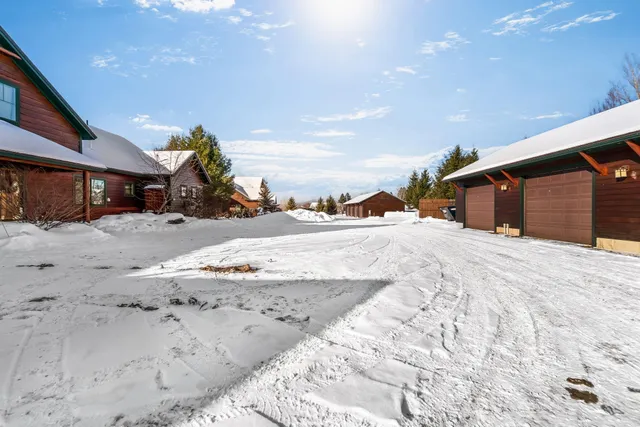 $639,900 | 11 Whip Willow Farm Road, Unit 8, Rangeley, ME 04970