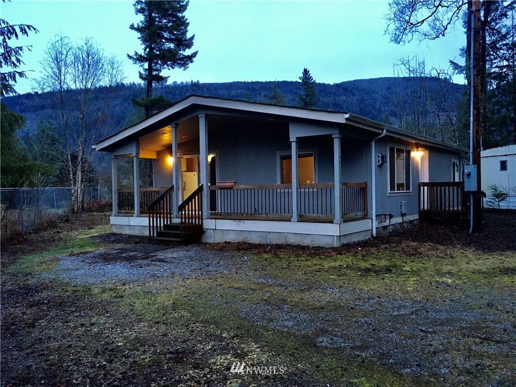 6222 Shamrock Road Maple Falls, WA 98266 - Photo 11 of 39 Gallery Image 11