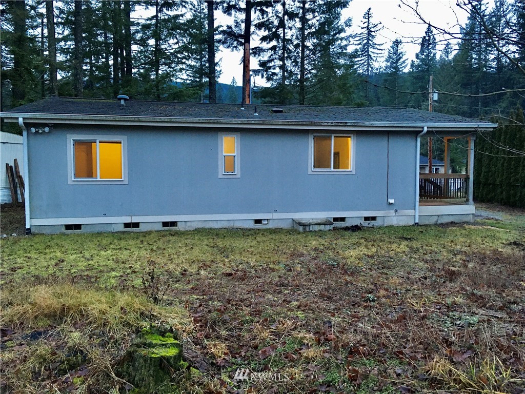 6222 Shamrock Road Maple Falls, WA 98266 - Photo 15 of 39 Gallery Image 15