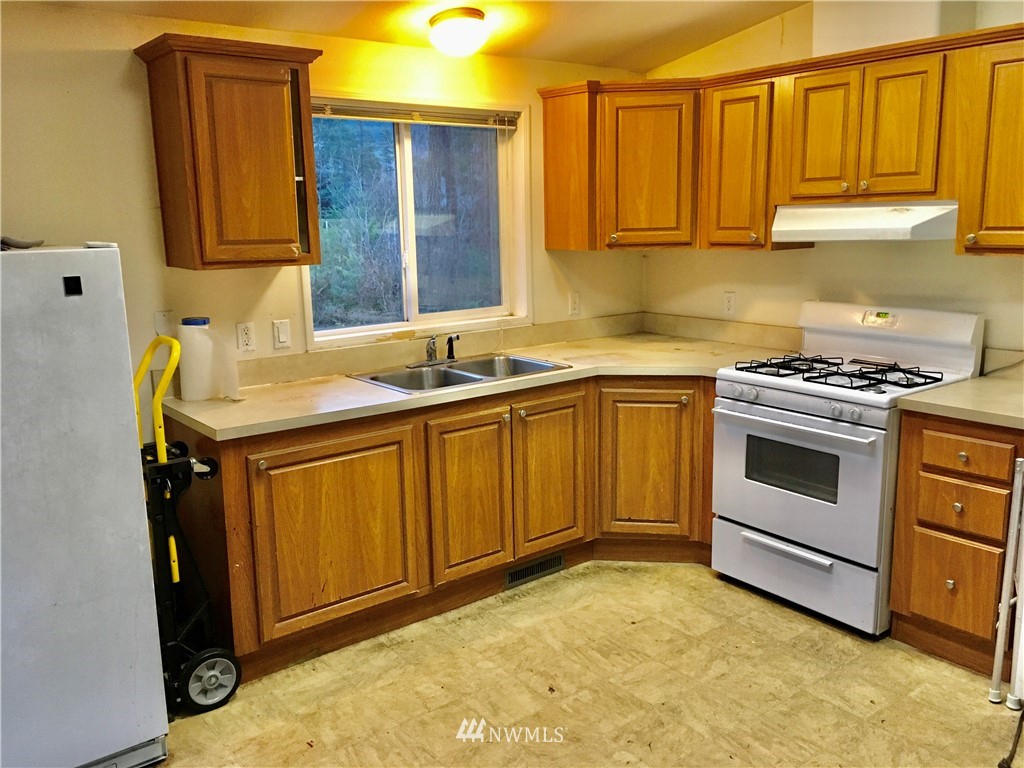 6222 Shamrock Road Maple Falls, WA 98266 - Photo 26 of 39 Gallery Image 26