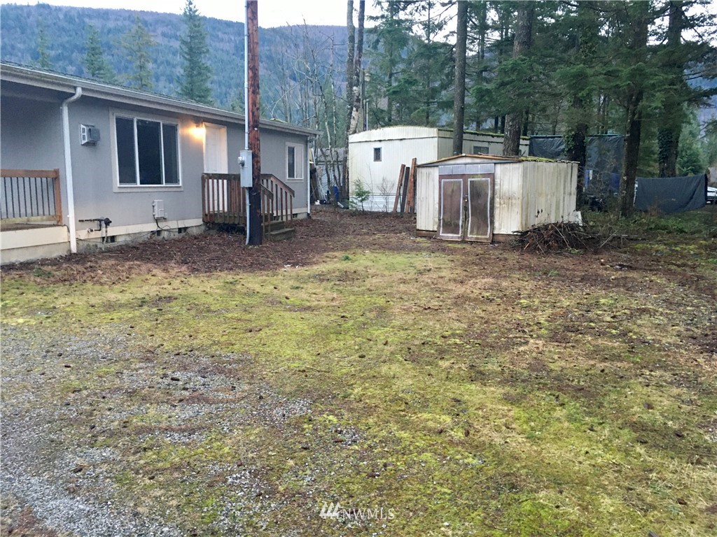 6222 Shamrock Road Maple Falls, WA 98266 - Photo 4 of 39 Gallery Image 4