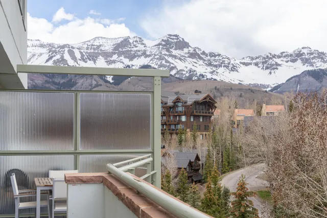 $490,000 | 136 Country Club Drive, Unit 752, Mountain Village, CO 81435