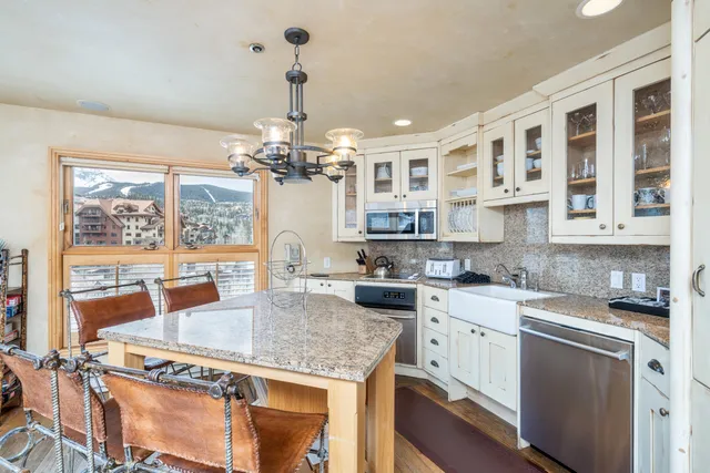 $490,000 | 136 Country Club Drive, Unit 752, Mountain Village, CO 81435