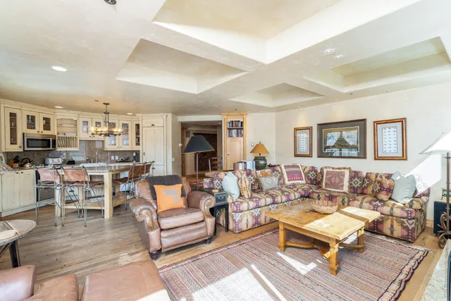 $490,000 | 136 Country Club Drive, Unit 752, Mountain Village, CO 81435