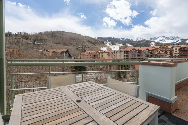 $490,000 | 136 Country Club Drive, Unit 752, Mountain Village, CO 81435